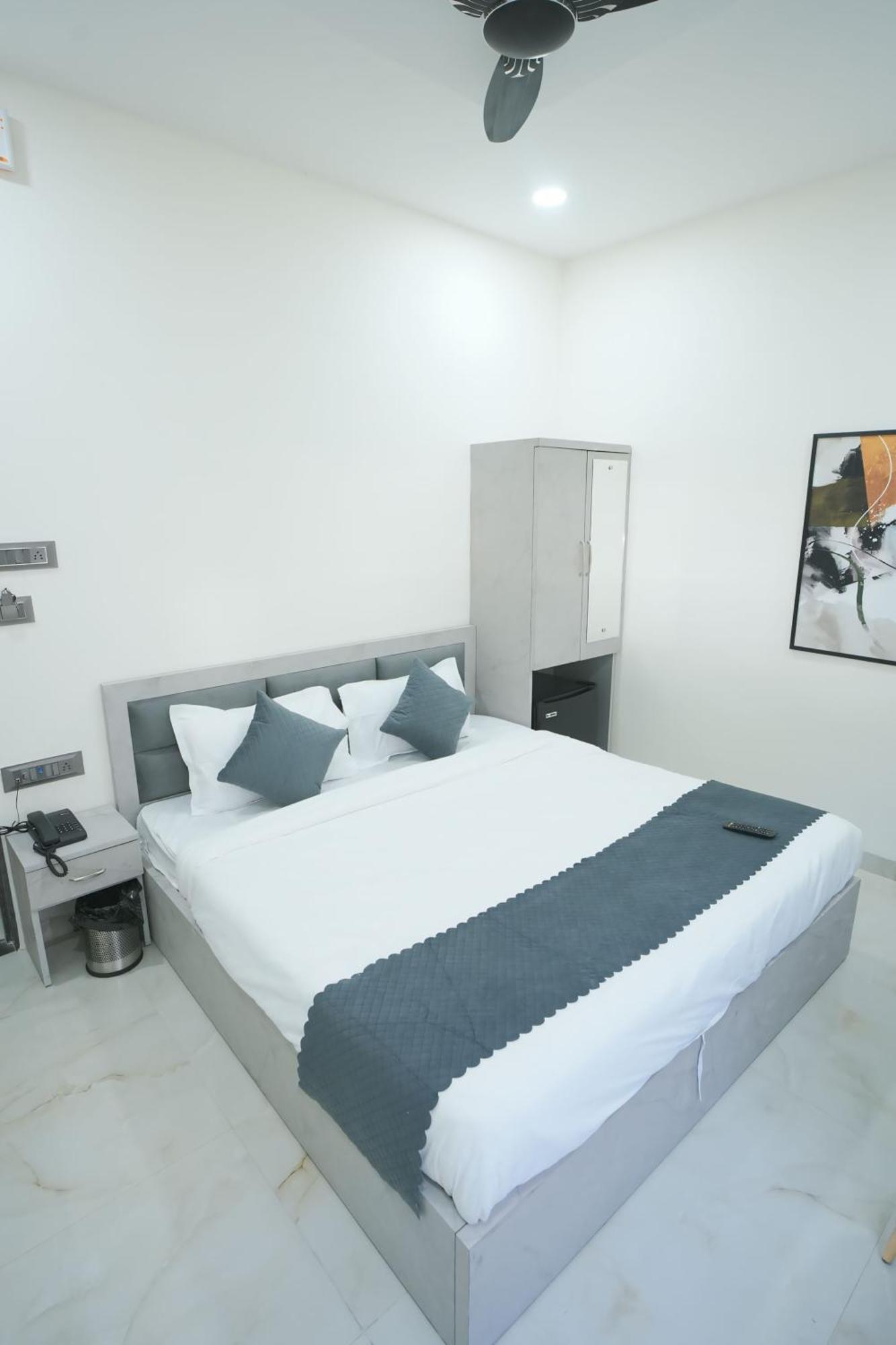 Hotel Sky City 那格浦尔 外观 照片